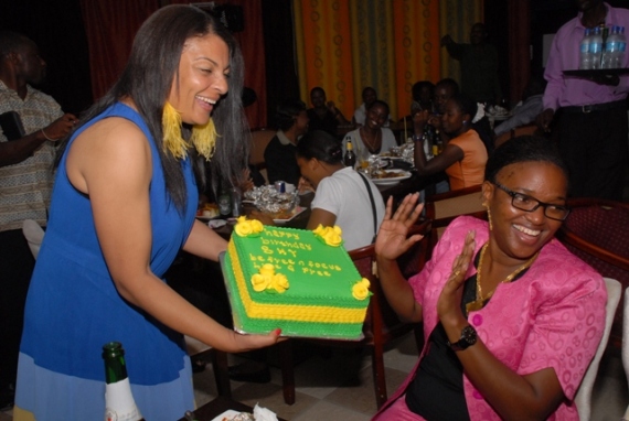 Wabunge wa Chadema waigwaya keki ya Birthday ya Shy-Rose